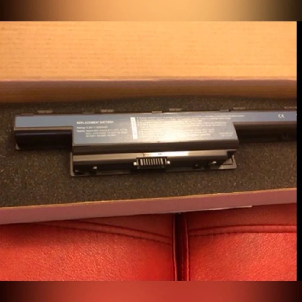 Laptop Lithium-Ion Battery Pack replacement for various Acer & Gateway models.